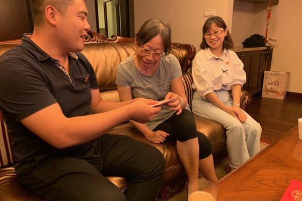 嘉興公司慰問.jpg