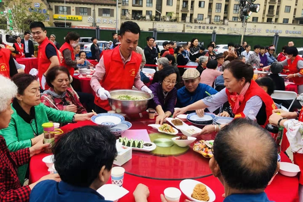 一碗長壽面2.jpg