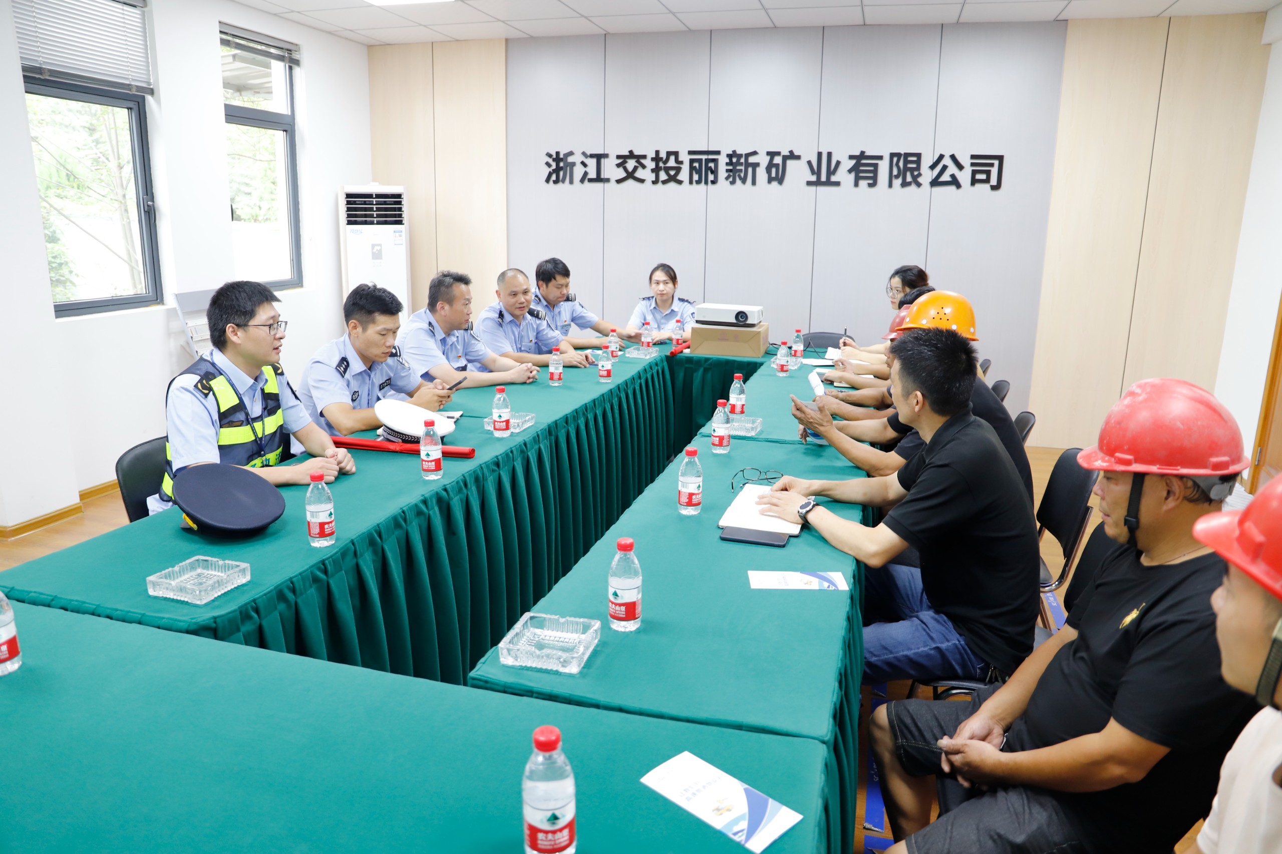 麗新路警聯(lián)合.jpg