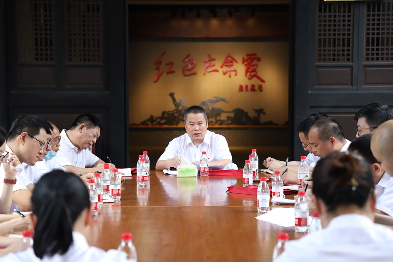 8ef76fad809cd3c73b04f81ec4d01fdf.jpg 黨委書記上黨課.JPG