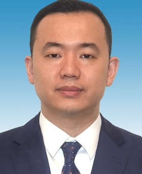 張奕